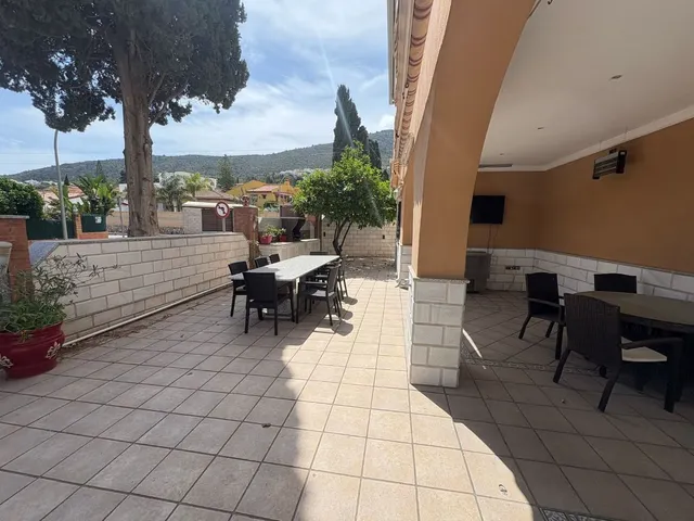 Chalet 8 habitaciones 700m² en venta - Centro — 46