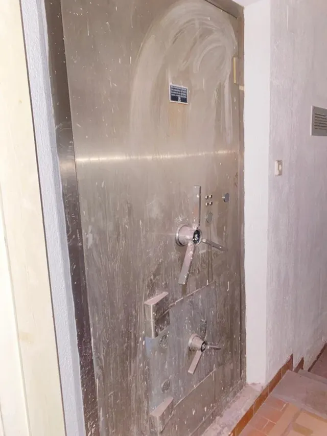 LOCAL CÉNTRICO LAZURTEGUI INVERSION (Se vende con inquilino) — 10