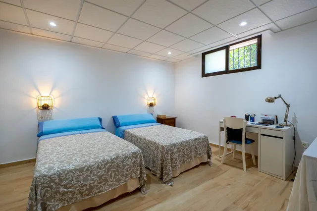 VILLA DE LUJO EN CATRAL . — 45