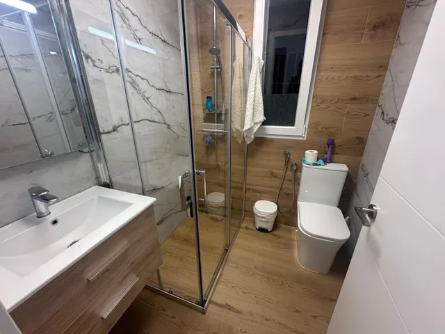 Alquiler de habitaciones, piso recientemente reformado — 8