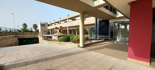 Exclusivo apartamento con vistas al mar. ALQUILER DE SEPTIEMBRE A JUNIO — 4