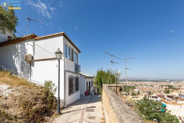 Coqueta Casa zona Barranco del Abogado con vistas a Granada - foto 2