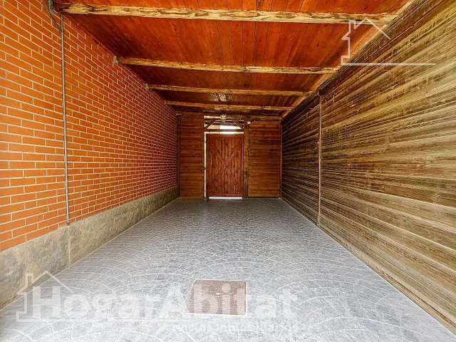 ¡PRECIOSO CHALET! AMPLIO Y REFORMADO CON PISCINA PRIVADA, GARAJE Y PARCELA — 33
