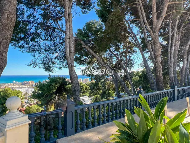 Chalet 7 habitaciones 915m² en venta - Centro — 7