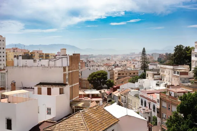 Espectacular ático dúplex con solárium privado y vistas despejadas en Conde de Ureña — 4