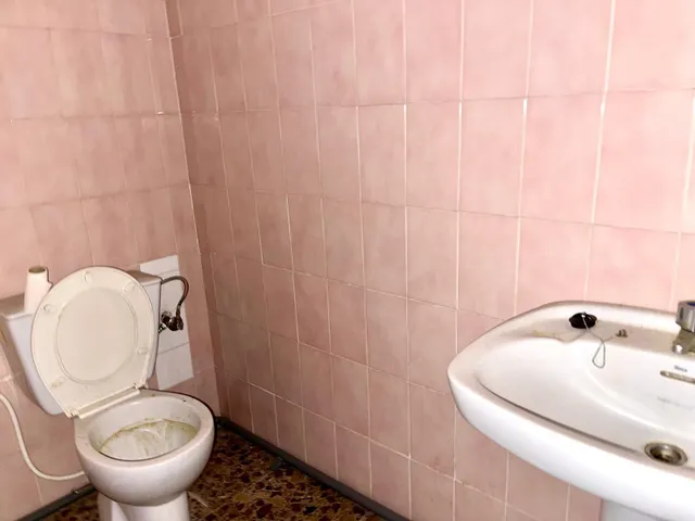 SE VENDE LOCAL COMERCIAL !!INMEJORABLE UBICACIÓN!! — 9