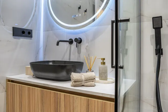 PRECIOSO ESTUDIO DE LUJO EN URBANIZACION TRIUNFO JARDIN — 32