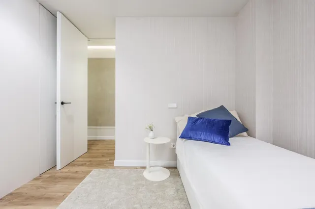 Exclusiva vivienda de lujo en planta alta con orientación sur junto al retiro — 24