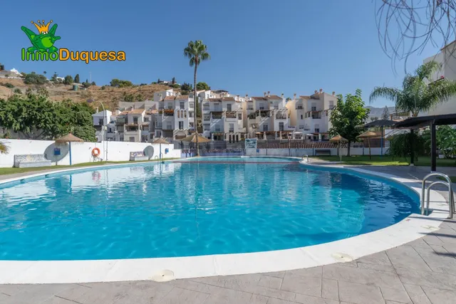 Casa adosada en PLAYA VELILLA. Almuñecar.
