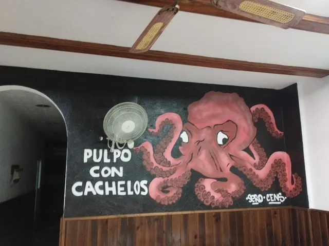 SE VENDE RESTAURANTE EN SANTIAGO DE LA RIBERA — 8
