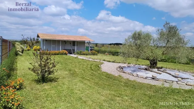 Finca rústica, vallada con agua de pozo, luz con generador. — 5