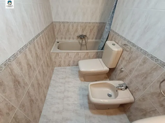 Piso con patio en Covaresa — 19