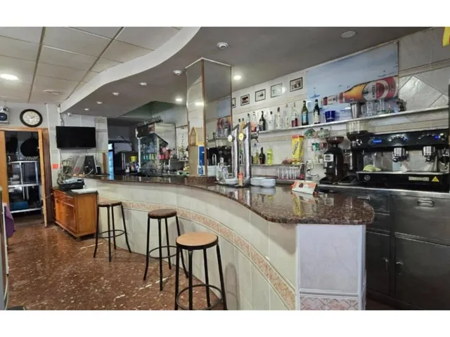 Local comercial en Venta en Tavernes De La Valldigna Valenci - foto 3