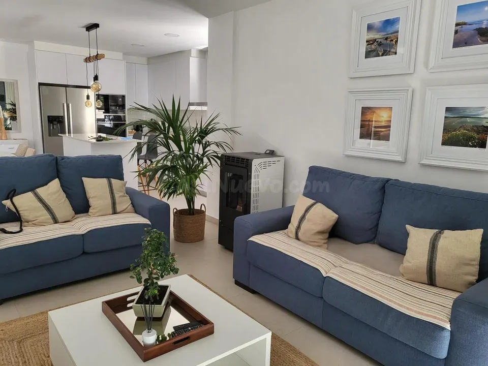 Vivienda con piscina privada y amplio jardín en Almoradí