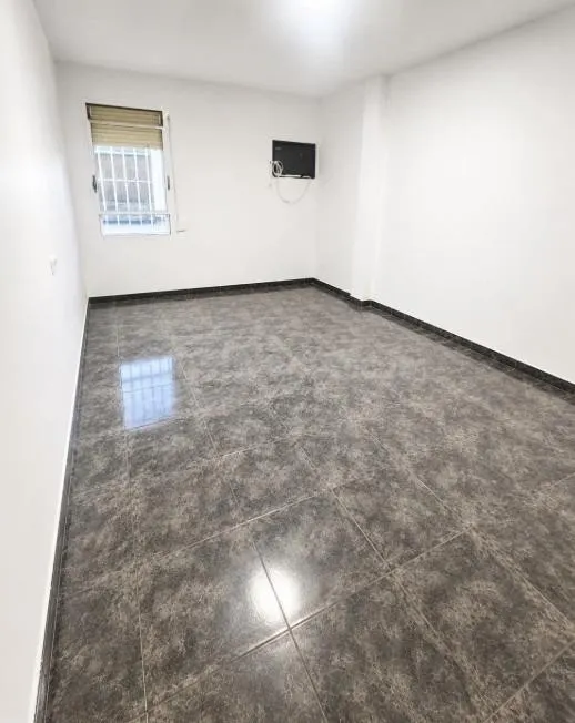 Piso en venta en Plaza Acacias - foto 2