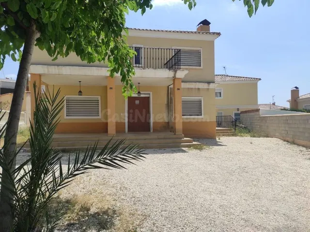 MAGNIFICO CHALET EN ASPE ESTE - SANTA ELENA - foto 2