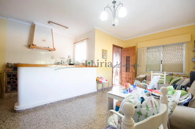 Ref. 04407.- Chalet con dos viviendas independientes, piscina y amplia parcela en Corral de Papel – Llíria — 24