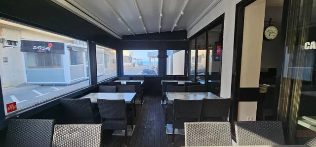 RESTAURANTE CON VIVIENDA SUPERIOR EN PLATJA DELS RIELLS — 5