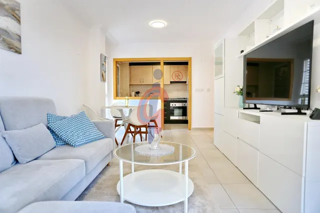 Tu apartamento junto al mar en Guardamar | Terraza, piscina, garaje y trastero | 184.900€ — 10