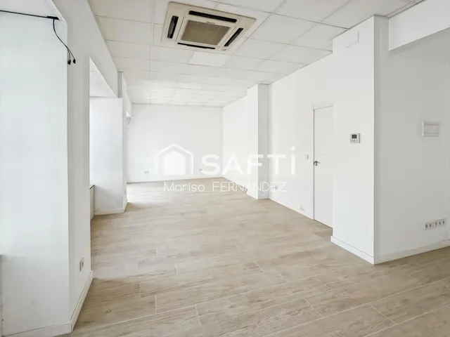 LOCAL COMERCIAL DE 50 M. EN PLAYA MUCHAVISTA -- (No admite c - foto 3