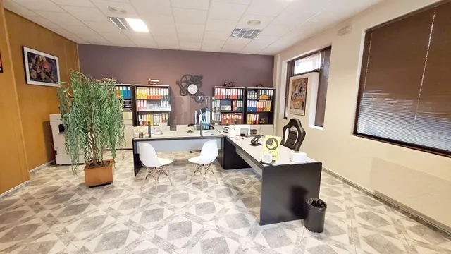 📢 ¡OPORTUNIDAD ÚNICA EN EL CENTRO DE BEMBIBRE! 🏙️ — 8
