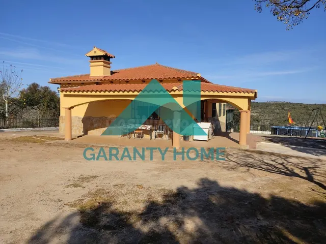 ¡CASA DE CAMPO EN VENTA EN ZONA SIERRA DE SAN PEDRO, ALISEDA - foto 2