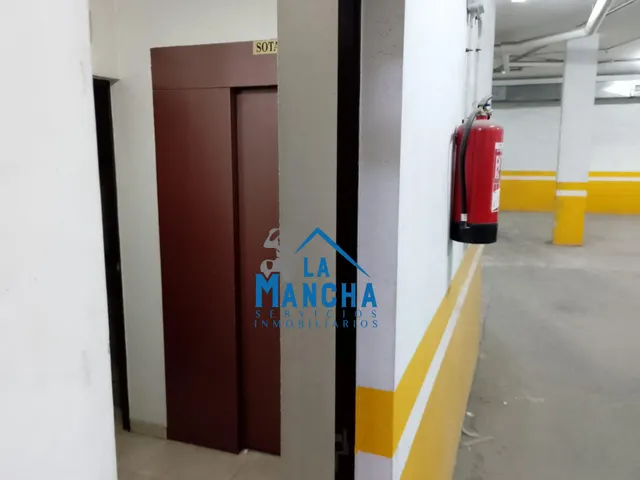 *23.000€* inmobiliaria la mancha vende plaza de garaje en zona san pablo de Albacete — 12