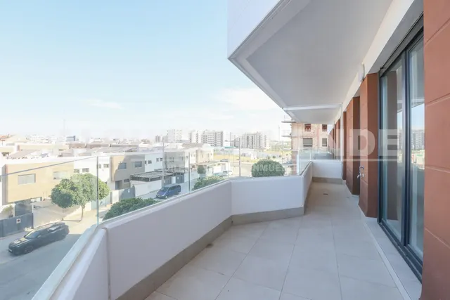 Descubre este espectacular piso de obra nueva ubicado en la  - foto 5