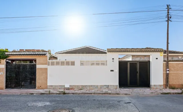 Villa 3 habitaciones 104m² en venta - La Siesta - El Salado - Torreta — 28