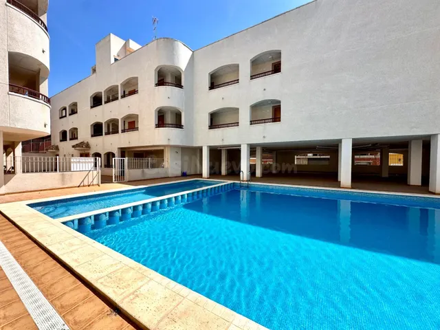 Viviendas de obra nueva en el residencial en San Fulgencio (