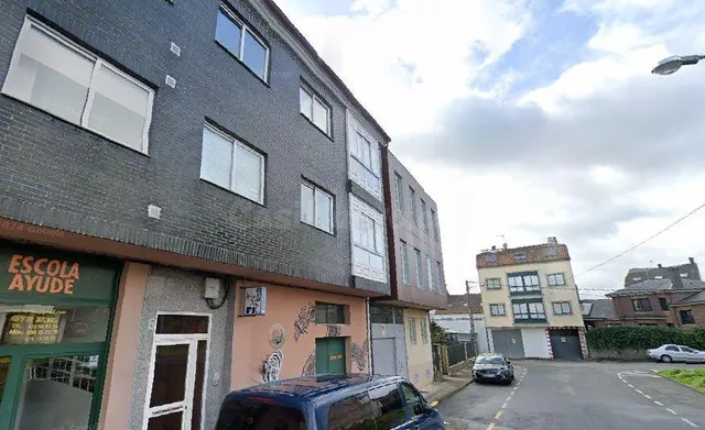 SE VENDE local comercial OKUPA en C CL VICENTE RISCO,6 Melid - foto 2