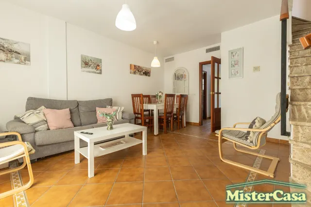 Exclusiva !!casa adosada en esquina con patio privado, piscina y aparcamiento propio en costa ballena, Rota — 10