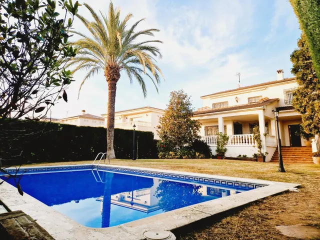 🌟 Impresionante casa unifamiliar de cuatro vientos con jardí - foto 4