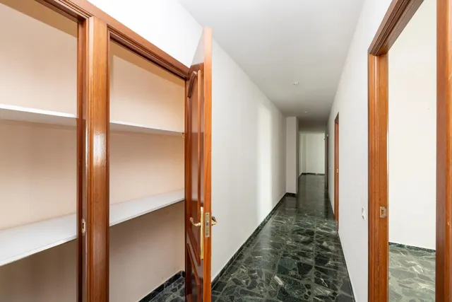 🏠 AMPLIO PISO EN EL CENTRO DE ALCALÁ LA REAL – 190 m2 CON TERRAZA Y OPCIÓN DE GARAJE — 25