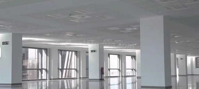 PZA. CASTILLA, OFICINA EXTERIOR- DIAFANA 280,34m2, Excelente - foto 2