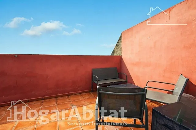 ¡Vistas panorámicas! Ático amplio y sofisticado con terraza y ascensor — 12