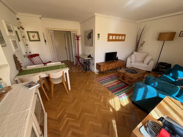 Luminoso piso de 3 dormitorios con piscina, garaje y traster - foto 5