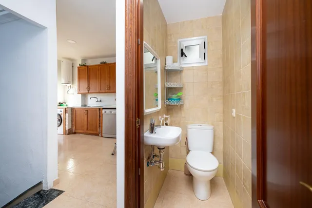 Casa de 5 plantas con 6 dormitorios, terrazas y vistas en Lanjarón – Granada — 41