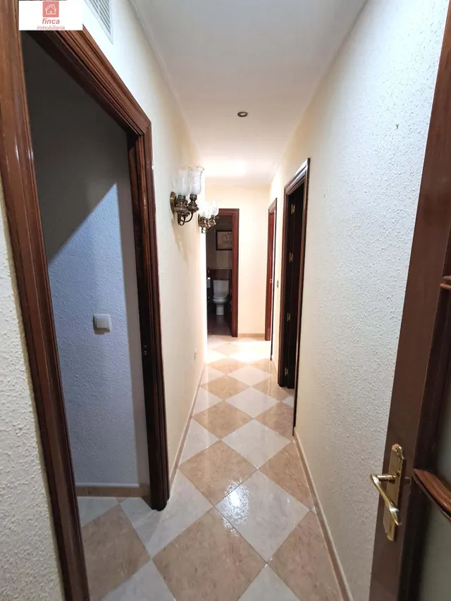 VENTA EN MONTIJO, ZONA CENTRO, MAGNIFICO PISO EN 1ª PLANTA, AMUEBLADO, EXCELENTES CALIDADES, CLIMATIZADO — 9