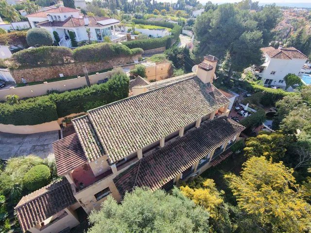 Chalet 6 habitaciones 467m² en venta - Costa Del Sol - foto 2