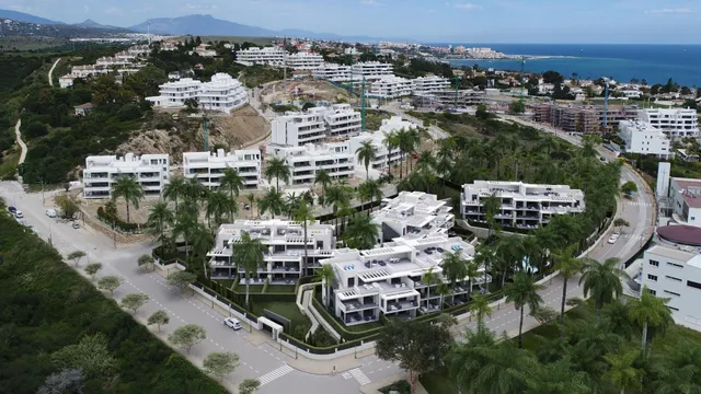 Vive el Lujo y la Tranquilidad en el Corazón de la Costa del Sol — 40