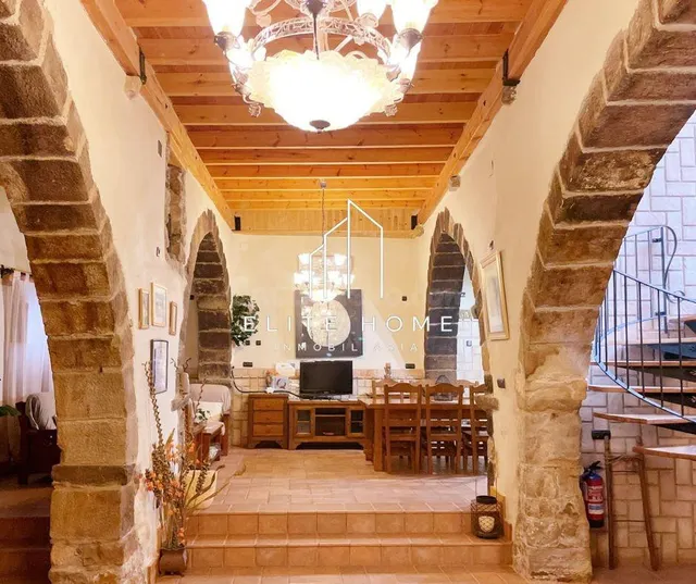 MAGNÍFICA CASA RURAL CON HISTORIA EN UN ENTORNO NATURAL EXTR - foto 2