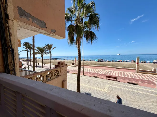 Piso en venta en Calle Las Conchas – El Zapillo-Almería. Primera línea de playa con dos terrazas y vistas al mar — 12