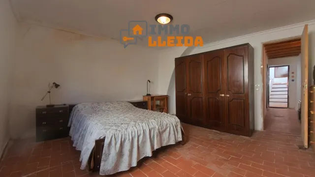 Encanto y amplitud en el corazón de Castelló de Farfanya — 31