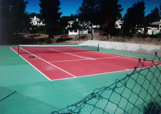 ESTUPENDO CHALET EN EN URB LAS JARAS JUNTO AL EMBALSE LA ENCANTADA , HIPOTECABLE! — 10