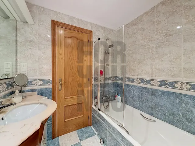 Amplio Piso en Beasain con Vistas — 33