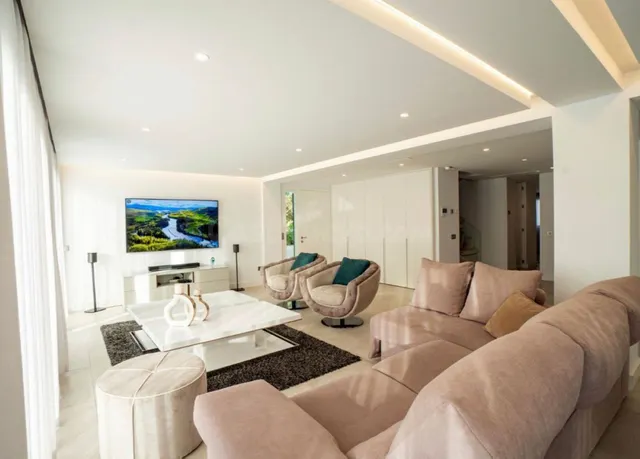 Chalet 5 habitaciones 506m² en venta - Marbella - foto 2
