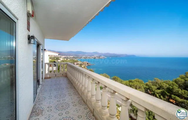 CASA EN PORT DE LA SELVA - foto 4