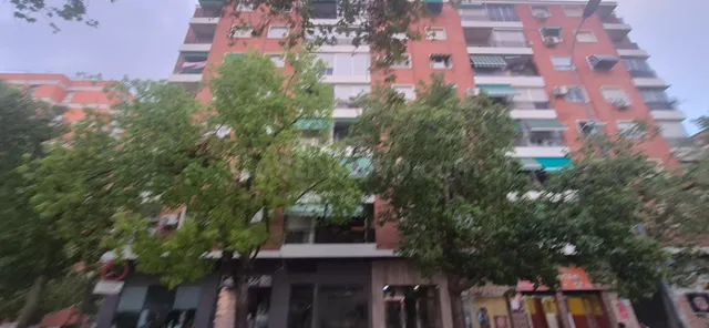 Inmueble en la Avenida de la fama — 8