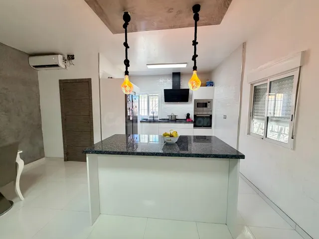 Cortijo reformado con construcción legalizada y 2.590 m2 de  - foto 3